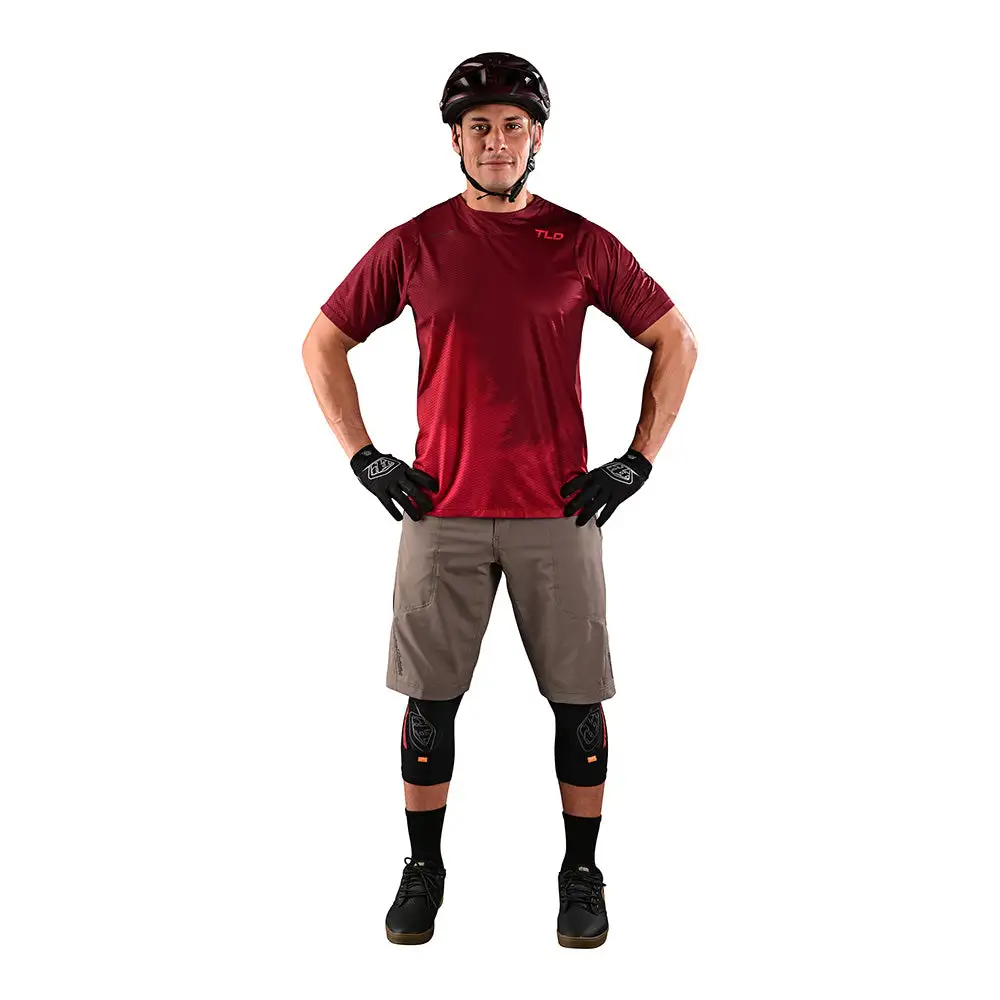 Troy Lee Designs Skyline Air SS Jersey Fades Wine 4 Troy Lee Designs Skyline Air SS Jersey Fades Wine - Image 2