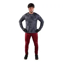 Troy Lee Designs Skyline Pant Solid Wine -Bike Sales TLD B22SF SKYLINECHILL H2T TIEDYE CHR 04 480ab640 316e 4695 97a1 67d6315ca9bf