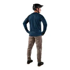 Troy Lee Designs Skyline LS Chill Jersey Waves Dark Slate Blue 10 Troy Lee Designs Skyline LS Chill Jersey Waves Dark Slate Blue -Bike Sales TLD B22SF SKYLINECHILL H2T WAVES DKSLTBLU 05