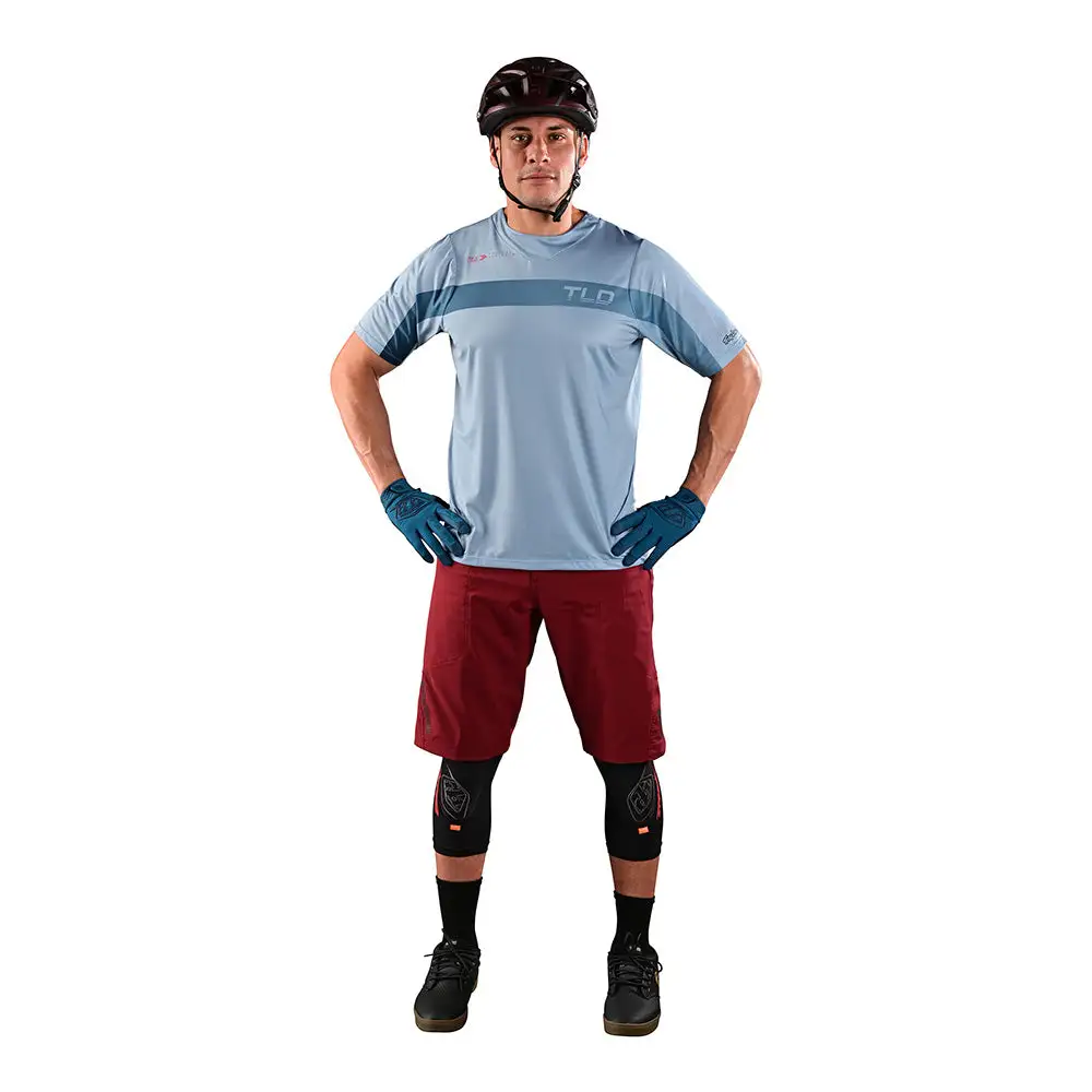 Troy Lee Designs Skyline Short W/Liner Solid Wine 4 Troy Lee Designs Skyline Short W/Liner Solid Wine - Image 2