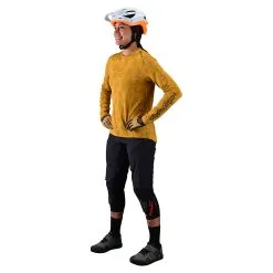 Troy Lee Designs Womens Lilium Short No Liner Solid Black -Bike Sales TLD B22S LS LILIUM JACQUARD HNYBLK 02 0bc1e8e4 0f9e 49d6 a095 c261af2fd534