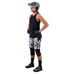 Troy Lee Designs Wmns Luxe Tank Solid Black -Bike Sales TLD B22S LUXE TANK SOLID BLKWHT 02 247be565 527f 497e 8e34 04c488d437e3